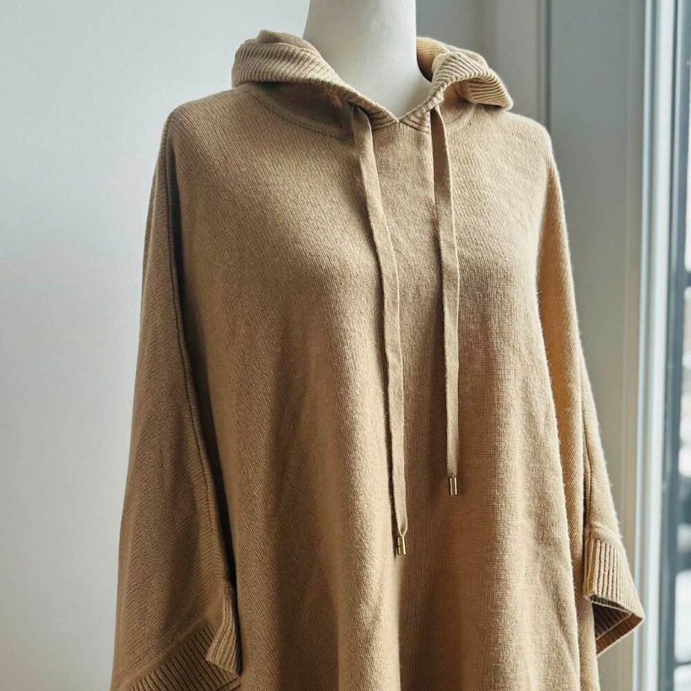 Michael Kors Camel Soft Merino-Cashmere Oversized Hooded Knit Cape – US L / XL